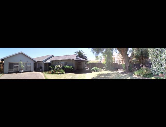 5 BEDROOM FREEHOLD FOR SALE IN DALPARK EXT 1